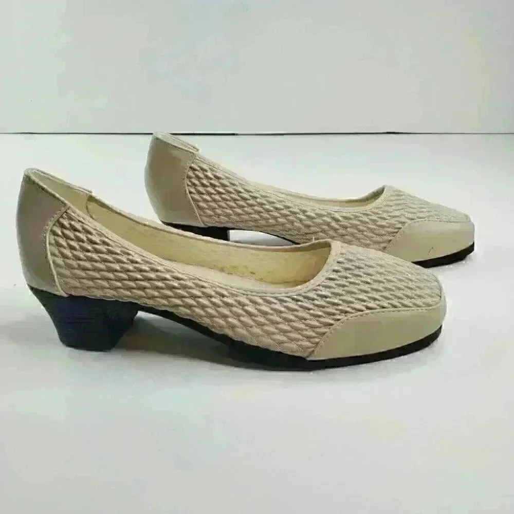 Stretch'n Form by Beacon Beige Women Comfort Shoes Size 8.5/9/10 New